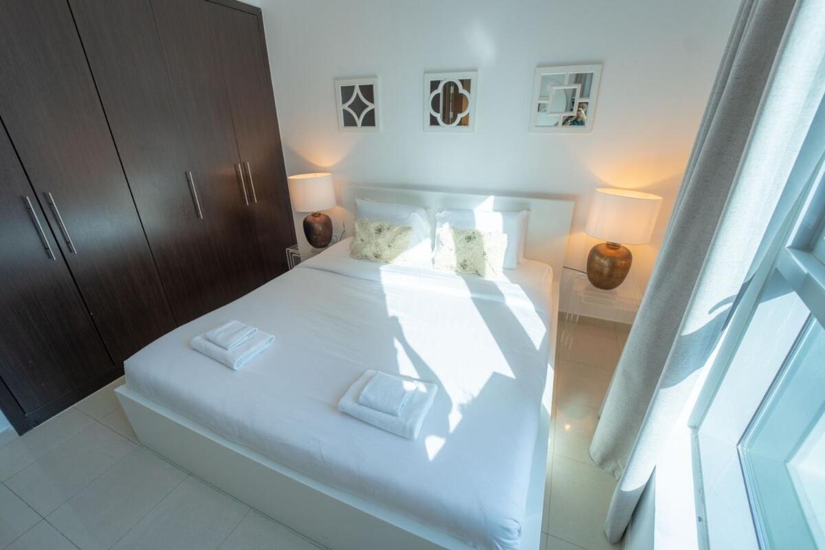 Aws Holiday Homes - Prime Apartment Near The Beach Dubai Buitenkant foto