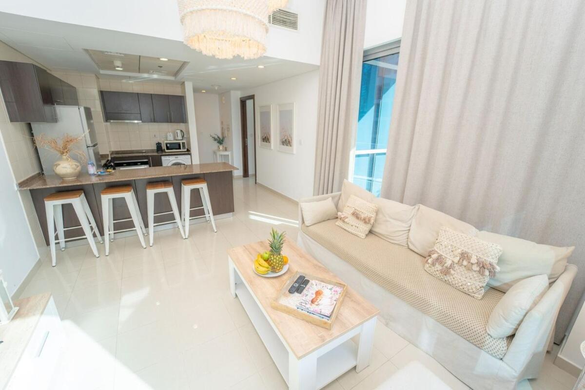 Aws Holiday Homes - Prime Apartment Near The Beach Dubai Buitenkant foto